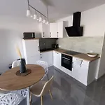 Superbe Vue Mer- 6 Pers- Hyper Centre Apartment Le Grau-du-Roi